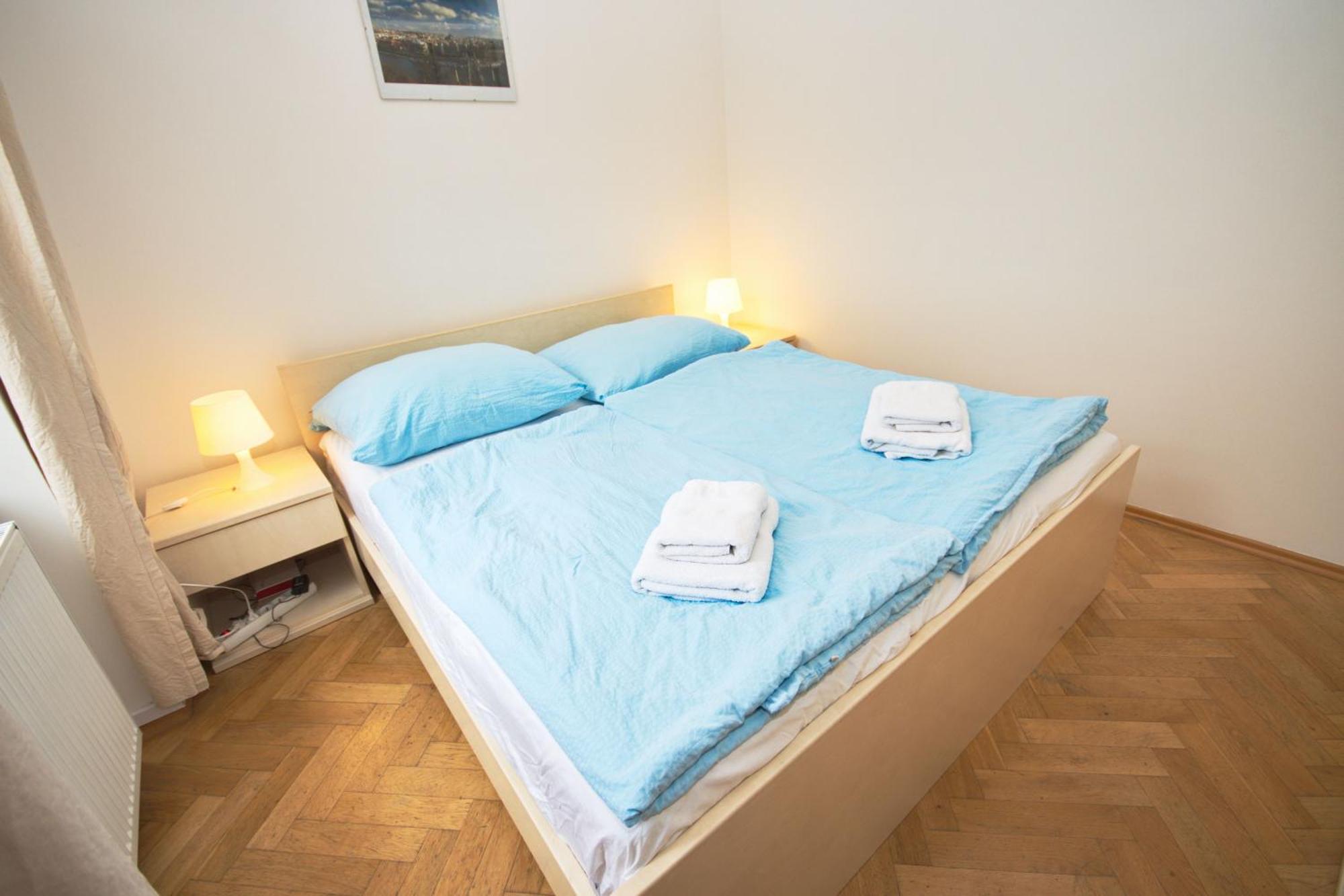 Residence Kostnicke Square プラハ エクステリア 写真