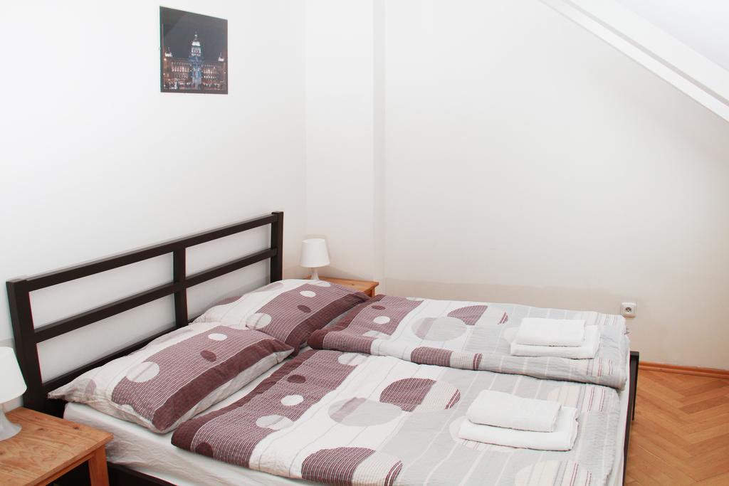 Residence Kostnicke Square プラハ エクステリア 写真
